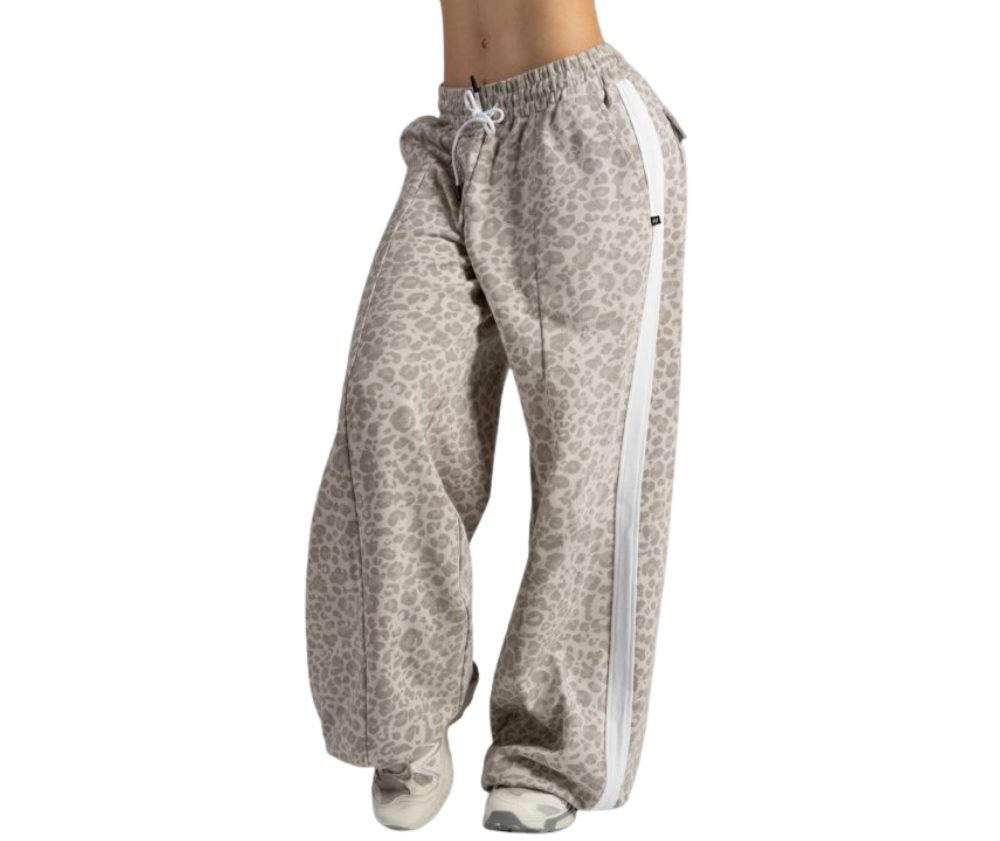 NEBBIA Baggy Leopard Sweatpants PRIMAL 865, Cream Leopard